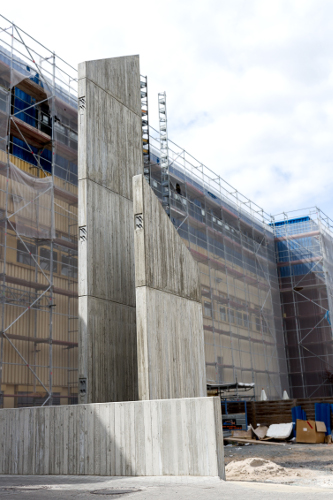 Stützwand und Wandscheiben für Stahltreppe